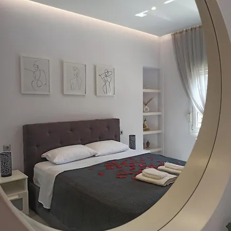 Athonos Secret Diamond Apartment *