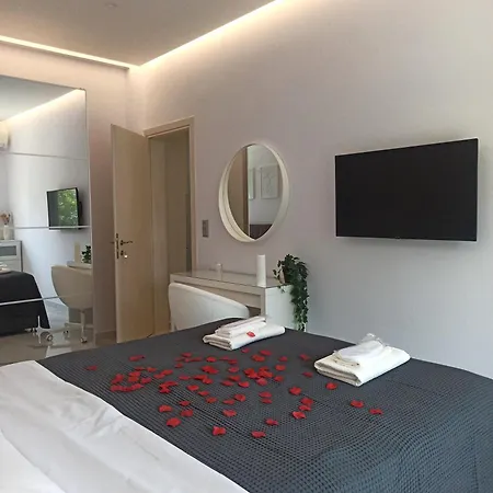 Athonos Secret Diamond Apartment *